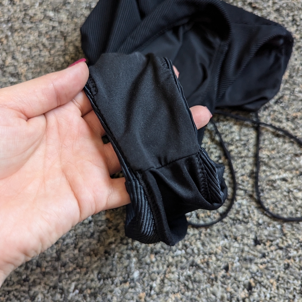 Good American One Piece Ribbed Bathing Suit - Picture 5 of 5